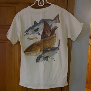 Guy Harvey Fish Graphic T-Shirt medium